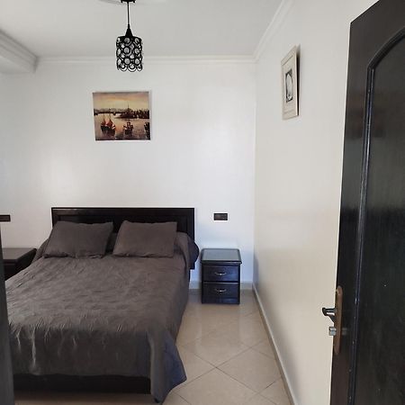 Apartment Corniche Ksar Sgher Ksar es Sghir Bagian luar foto