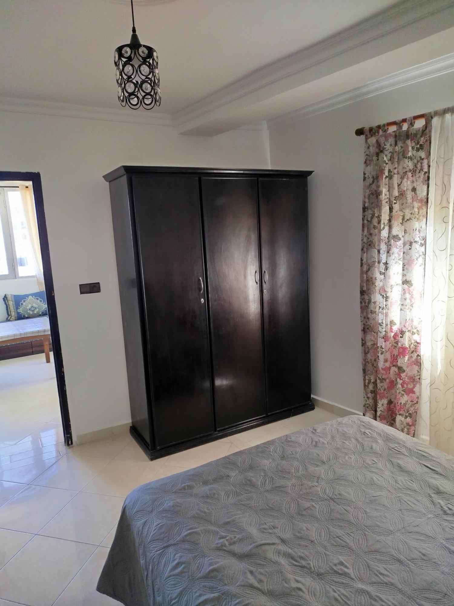 Apartment Corniche Ksar Sgher Ksar es Sghir Bagian luar foto